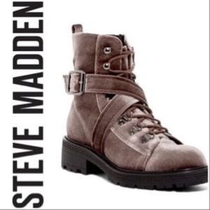 🍂NWOT Steve Madden Extreme Velvet Combat Boots